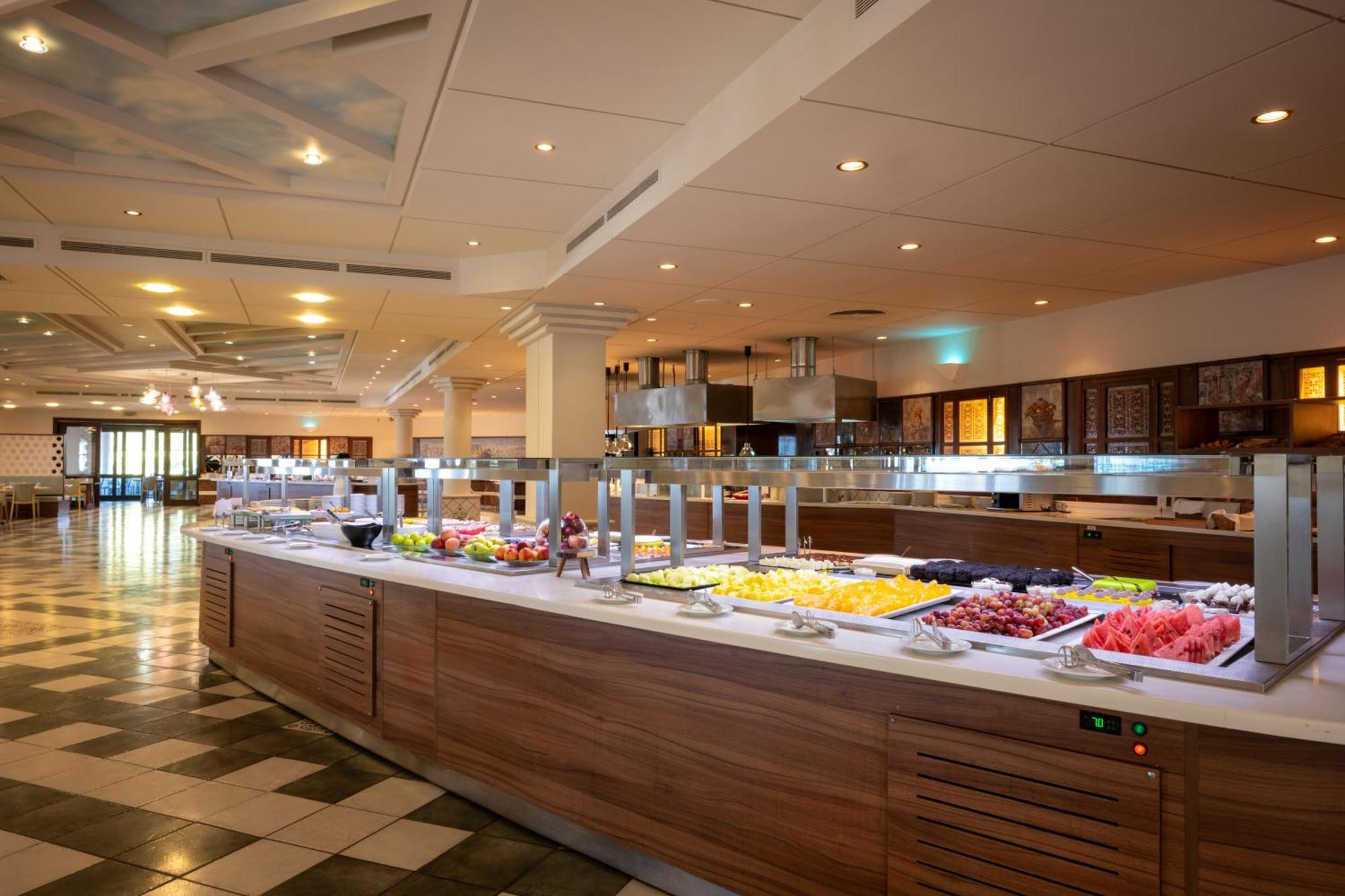 Mitsis Royal Mare 5*