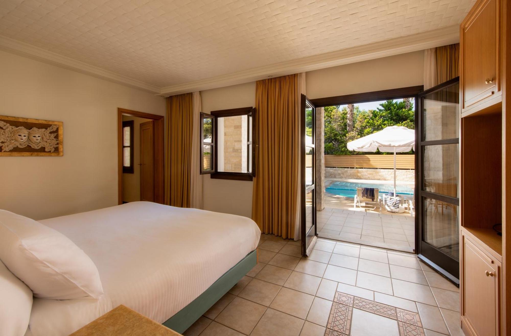 Mitsis Royal Mare 5*