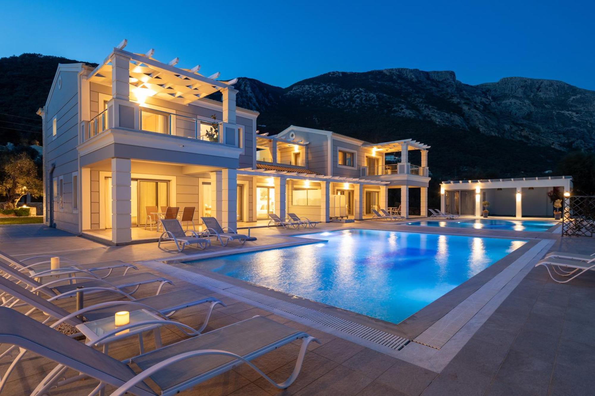 Mcn Villa