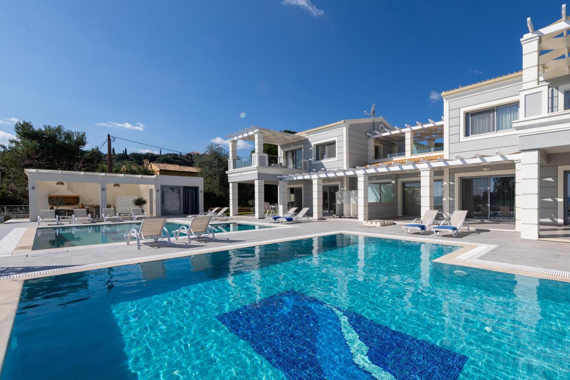 Mcn Villa
