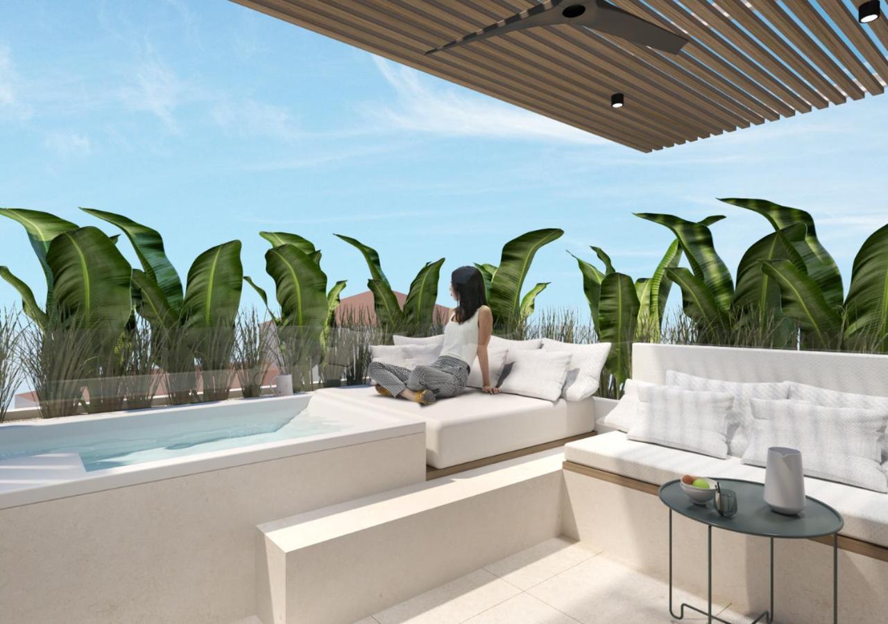 Palm Boutique Hotel *