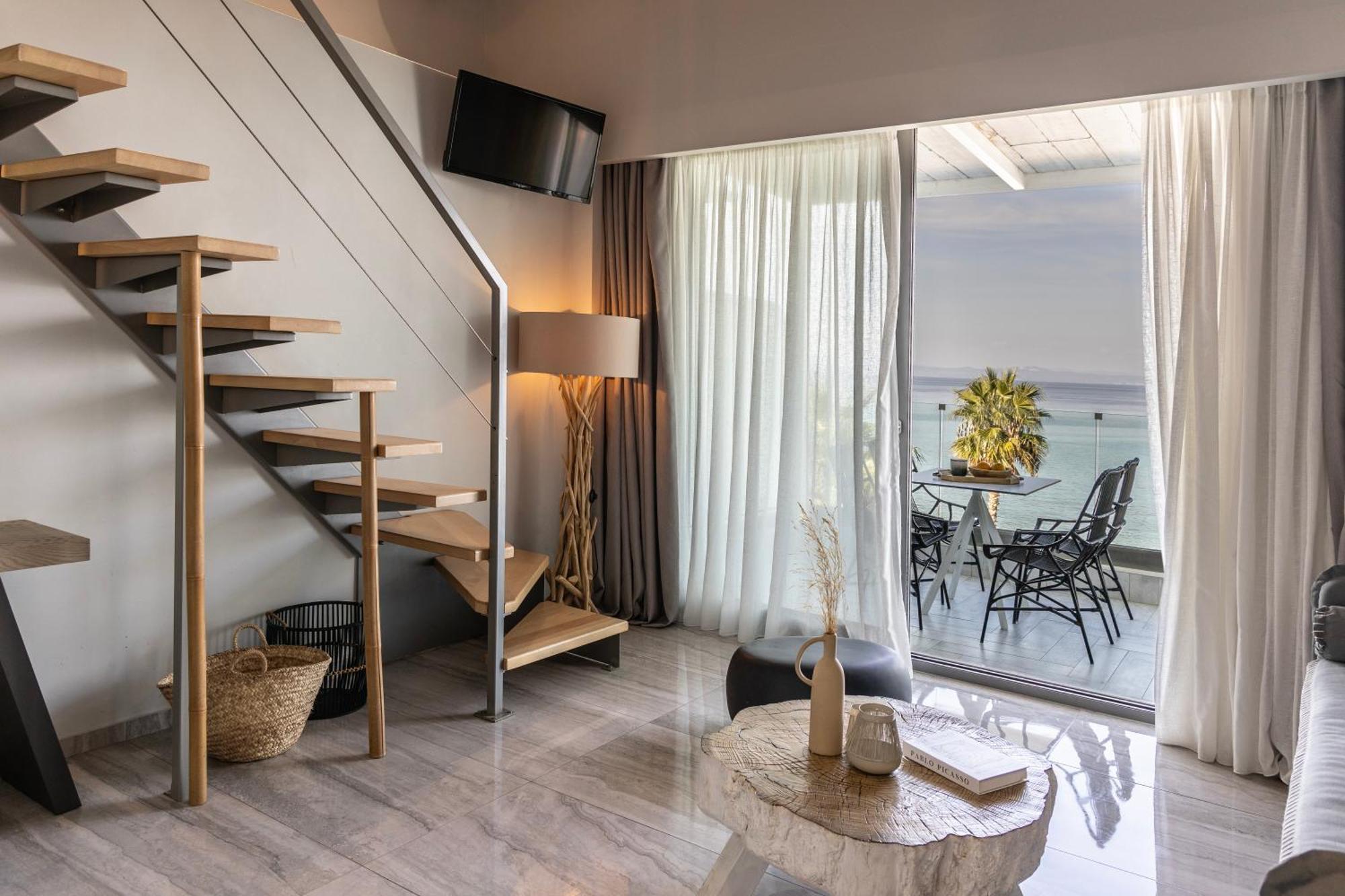Blue Carpet Luxury Aparthotel 3*