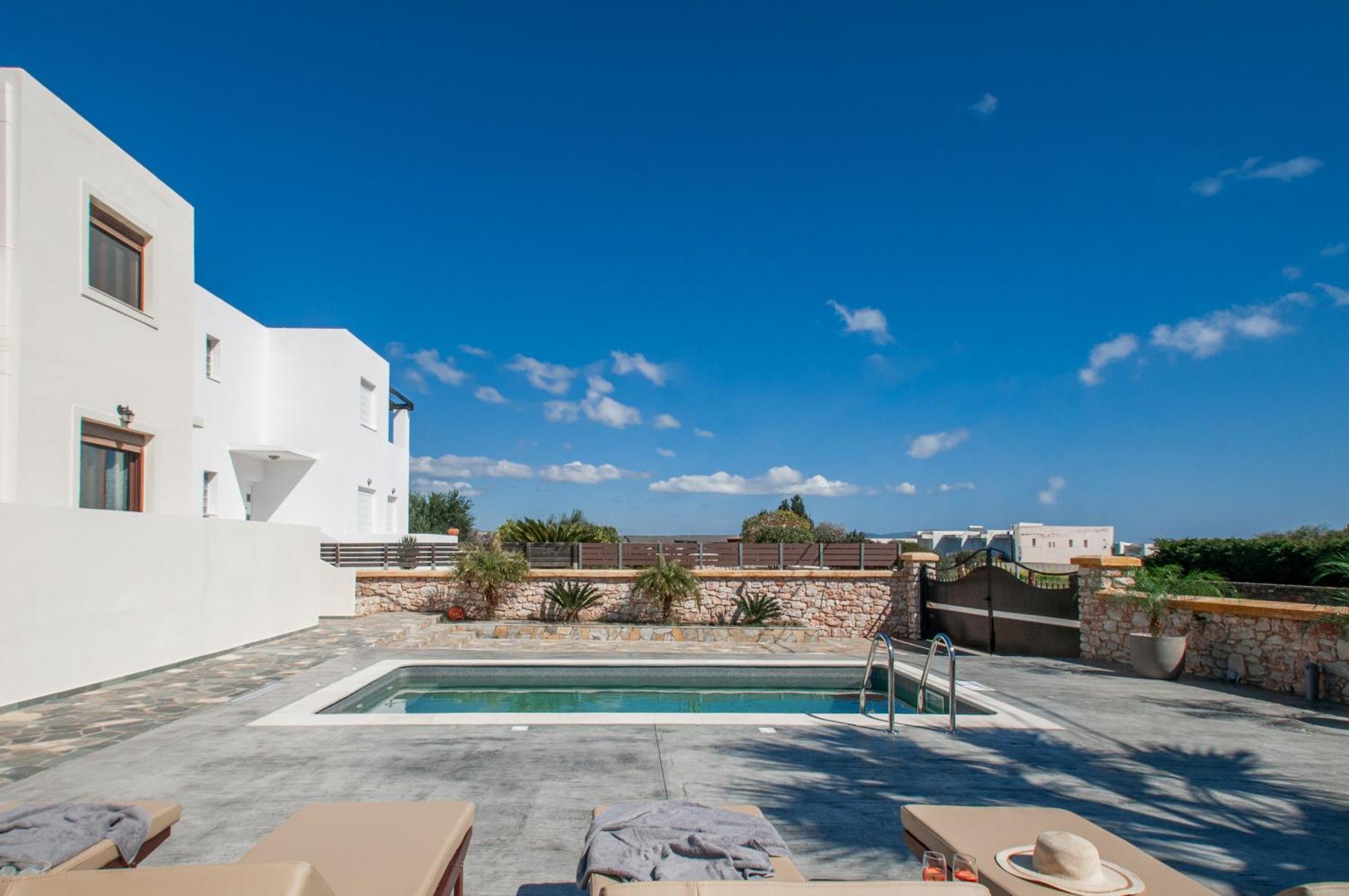 Apartment Costa Gennadi