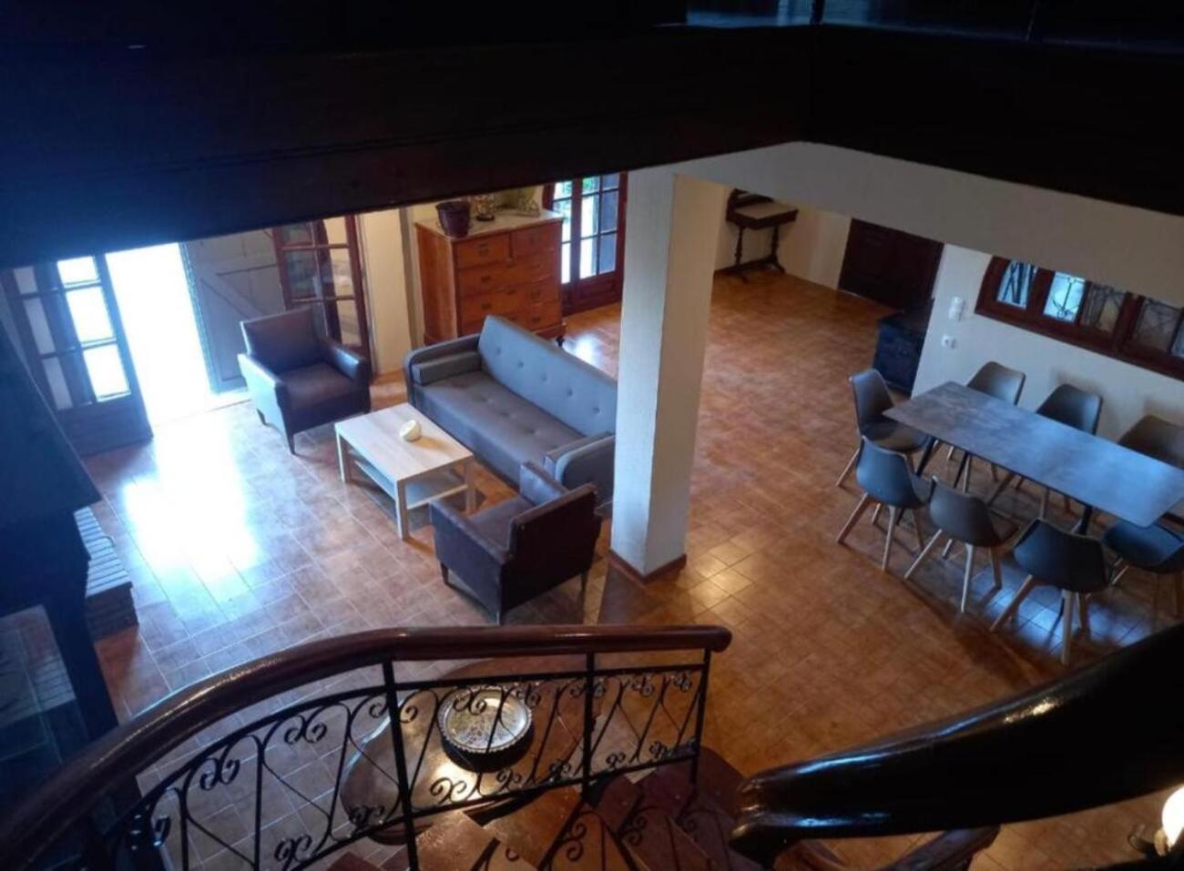 Manolatou Villa