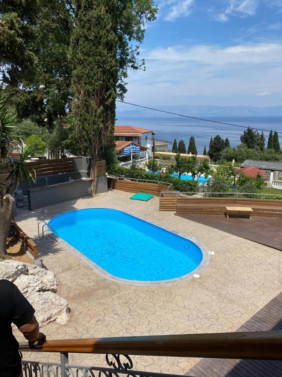 Manolatou Villa *