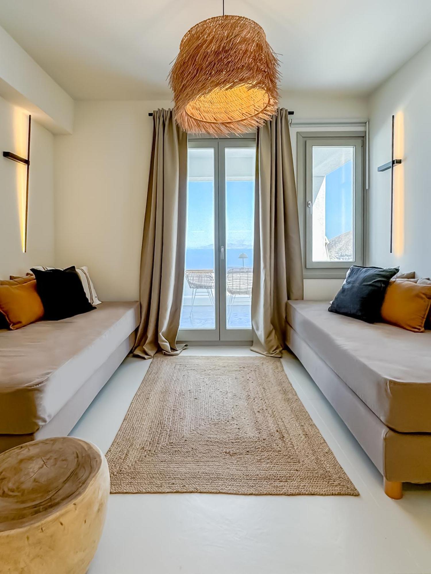 Ico Santorini Apartment