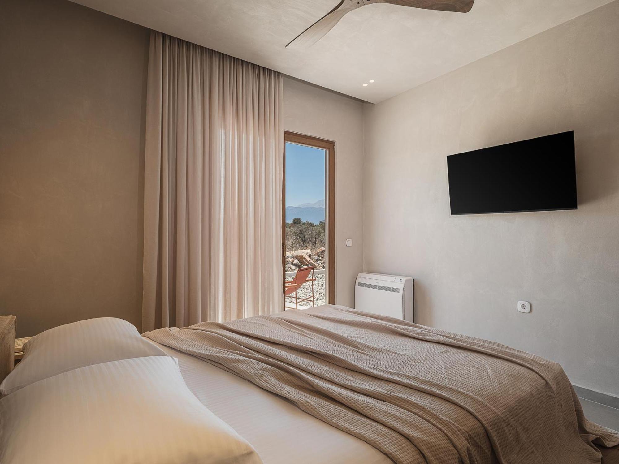 Luxury Vasilico With Private Pool Villa Xirosternion