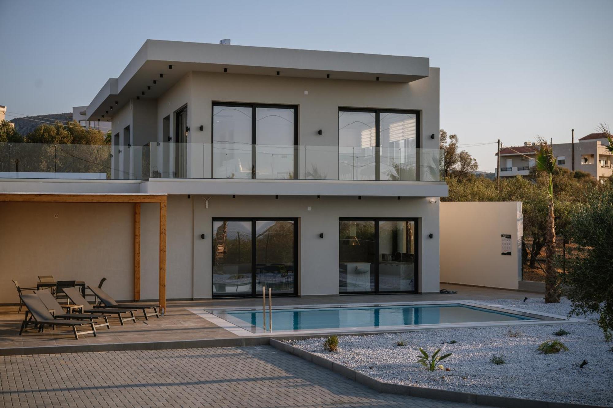 Villa Aetheria & Aura By Temma *