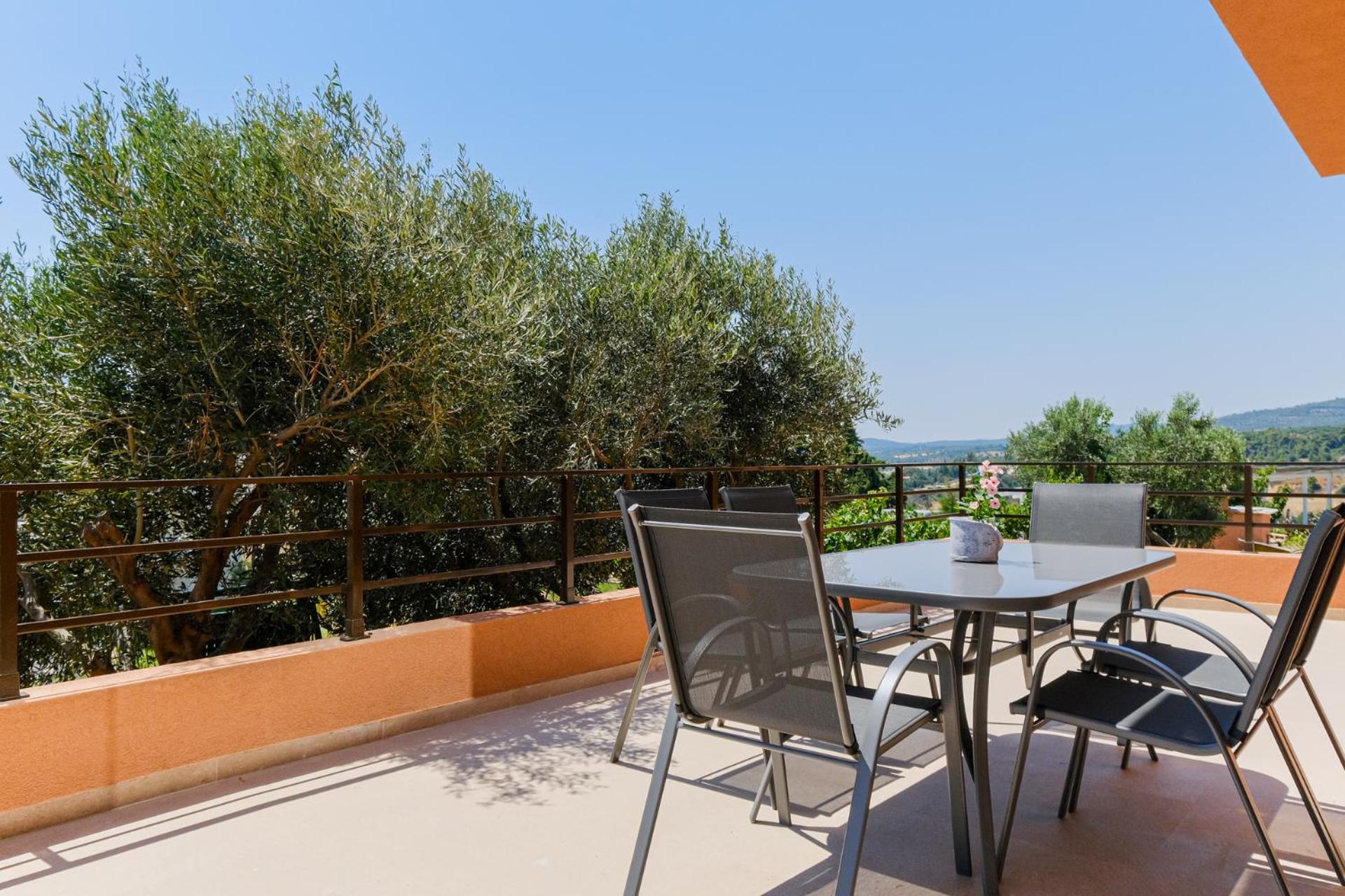 Hill Deluxe Maison & Suite, Sea View, *