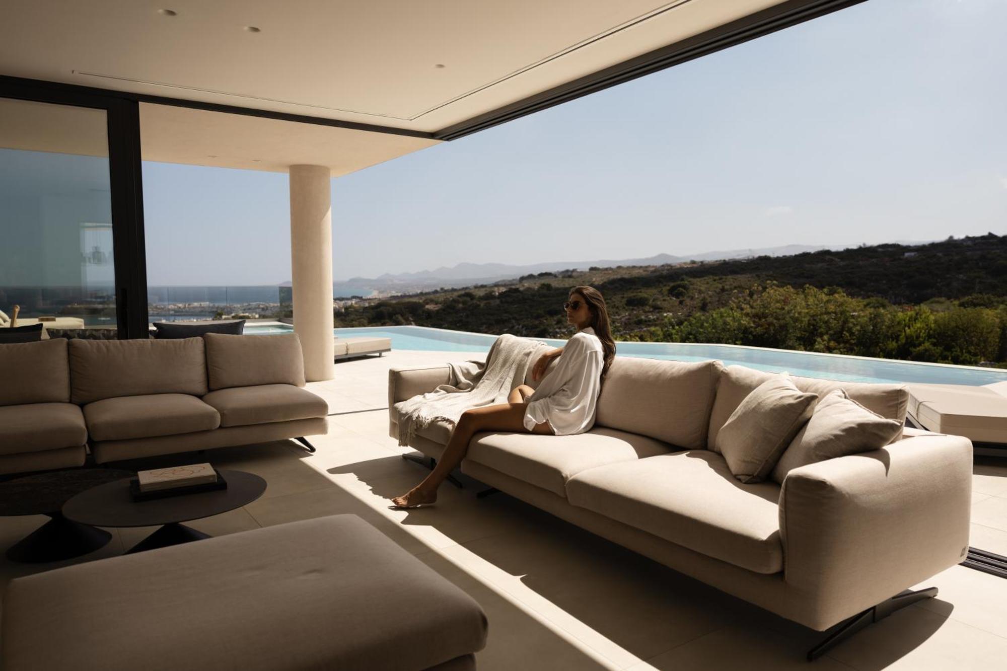 Villa Aerial - Sea & Gaze With Daily Housekeeping By Etouri