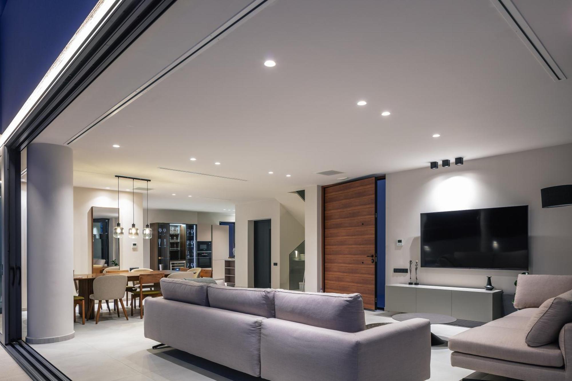 Villa Aerial - Sea & Gaze With Daily Housekeeping By Etouri