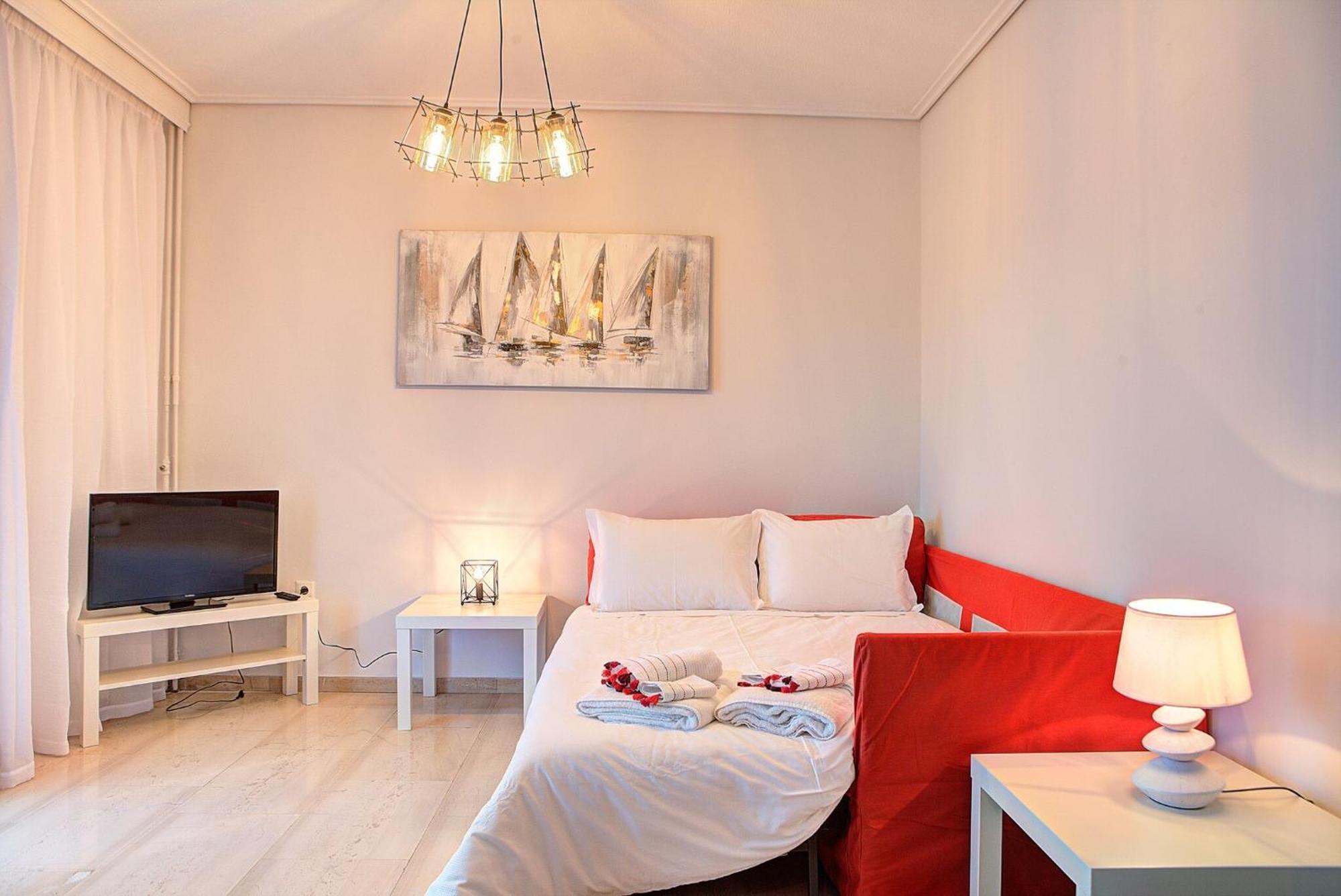 Beautiful In Glyfada Center Apartment *