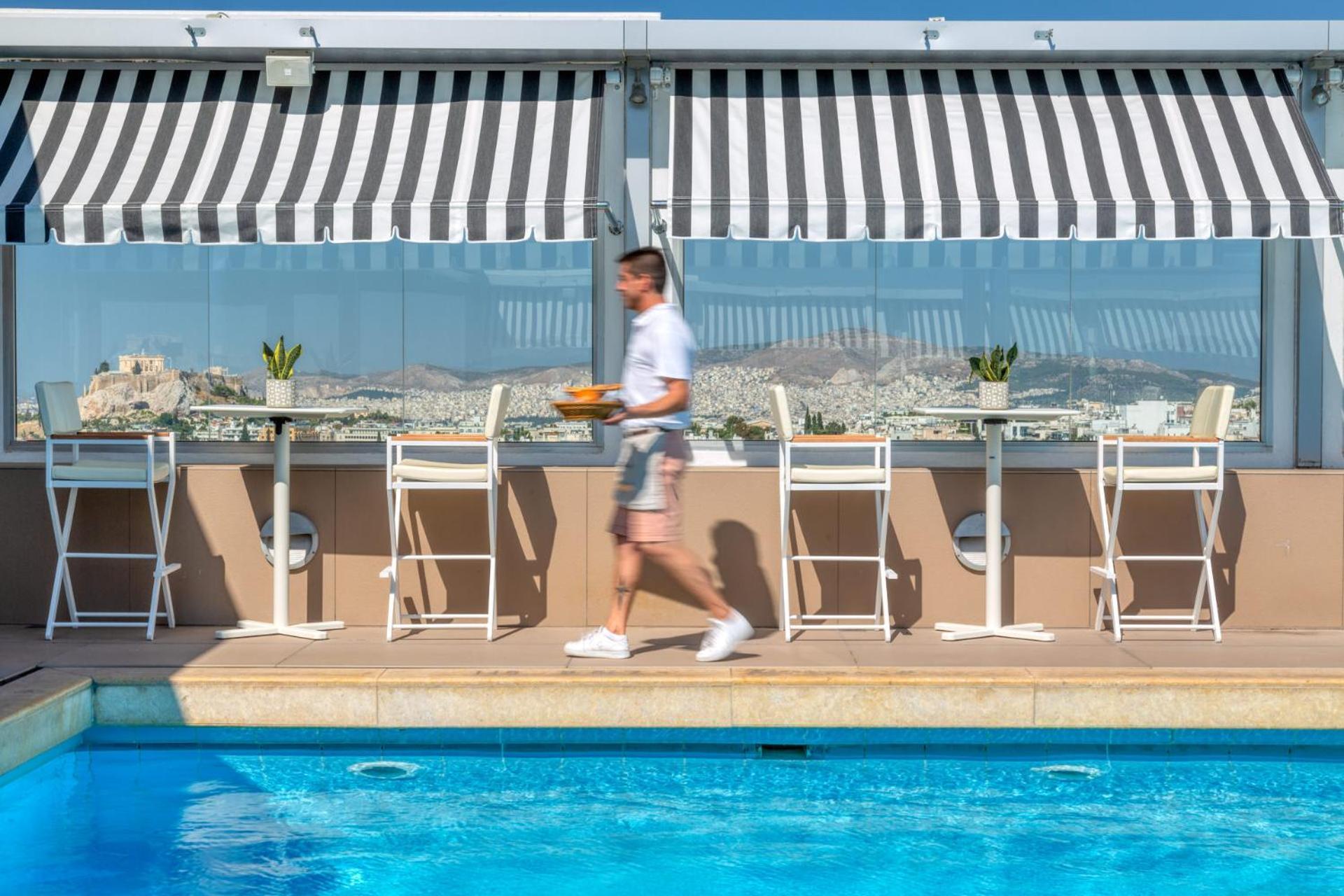 Divani Caravel Hotel