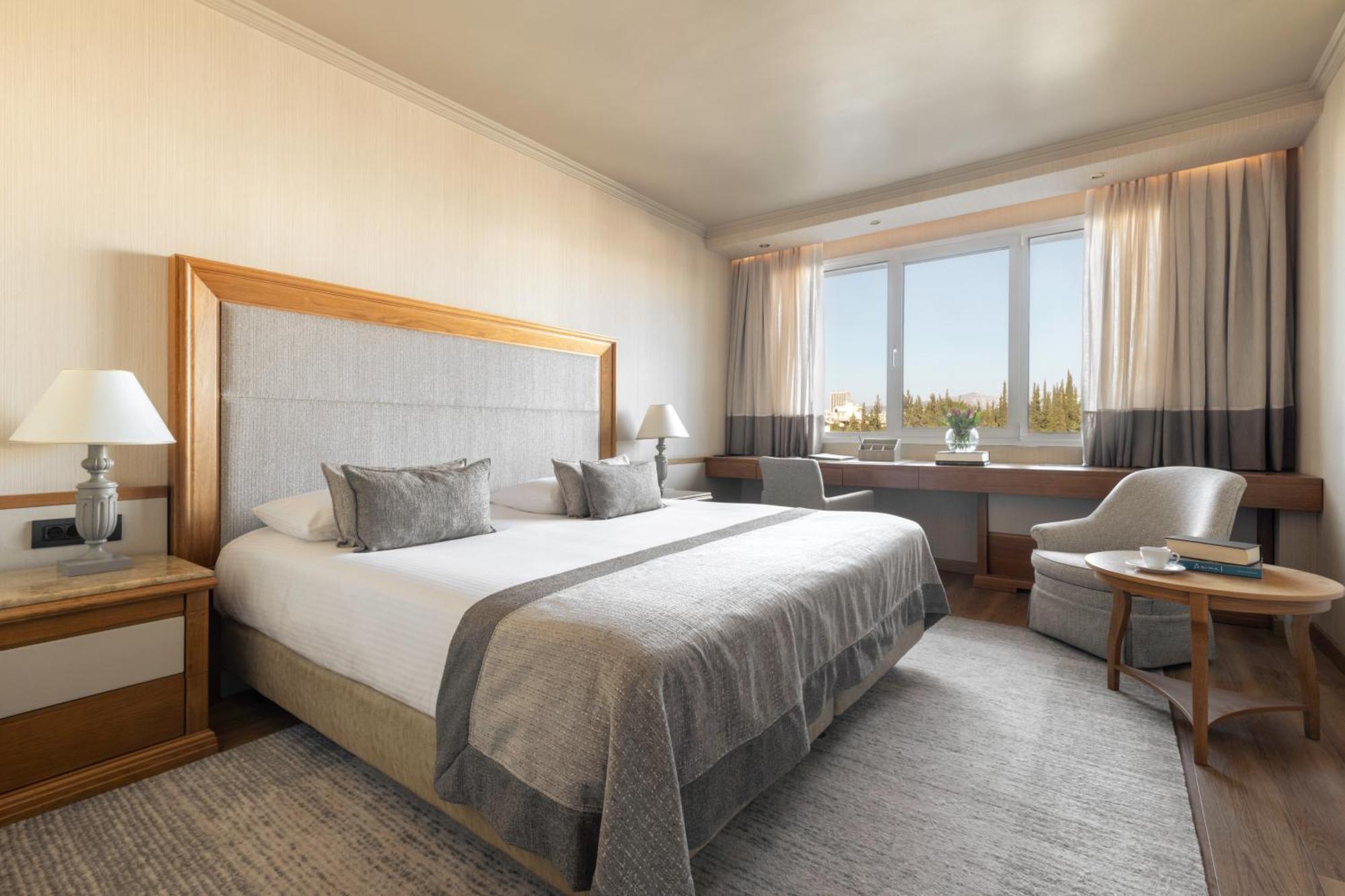 Hotel Divani Caravel