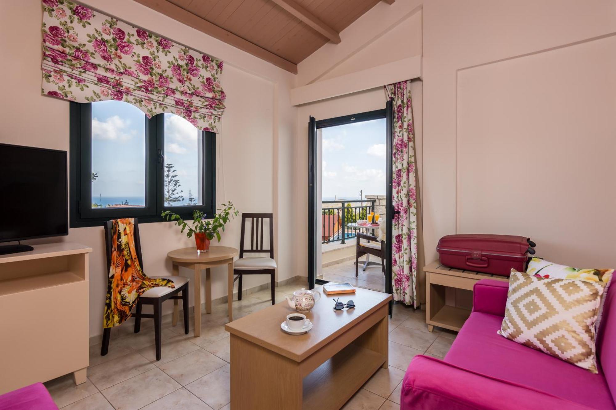 Pilot's Luxury Aparthotel 4*