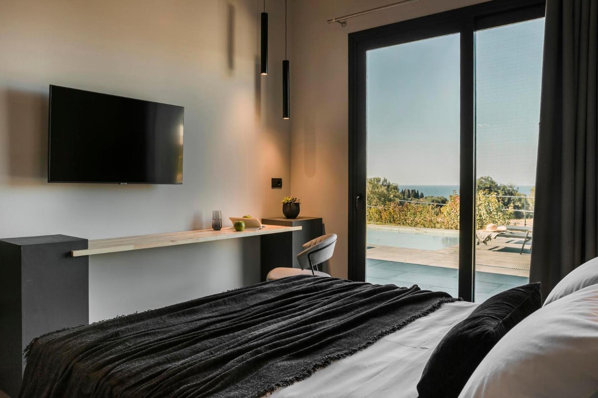 Villa Chrysa By Vintage Travel Lakithra