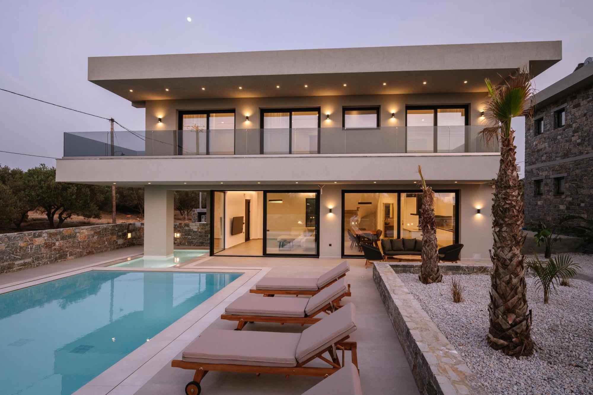 Evi & Eugenia With Heated Pools By Temma Villa *