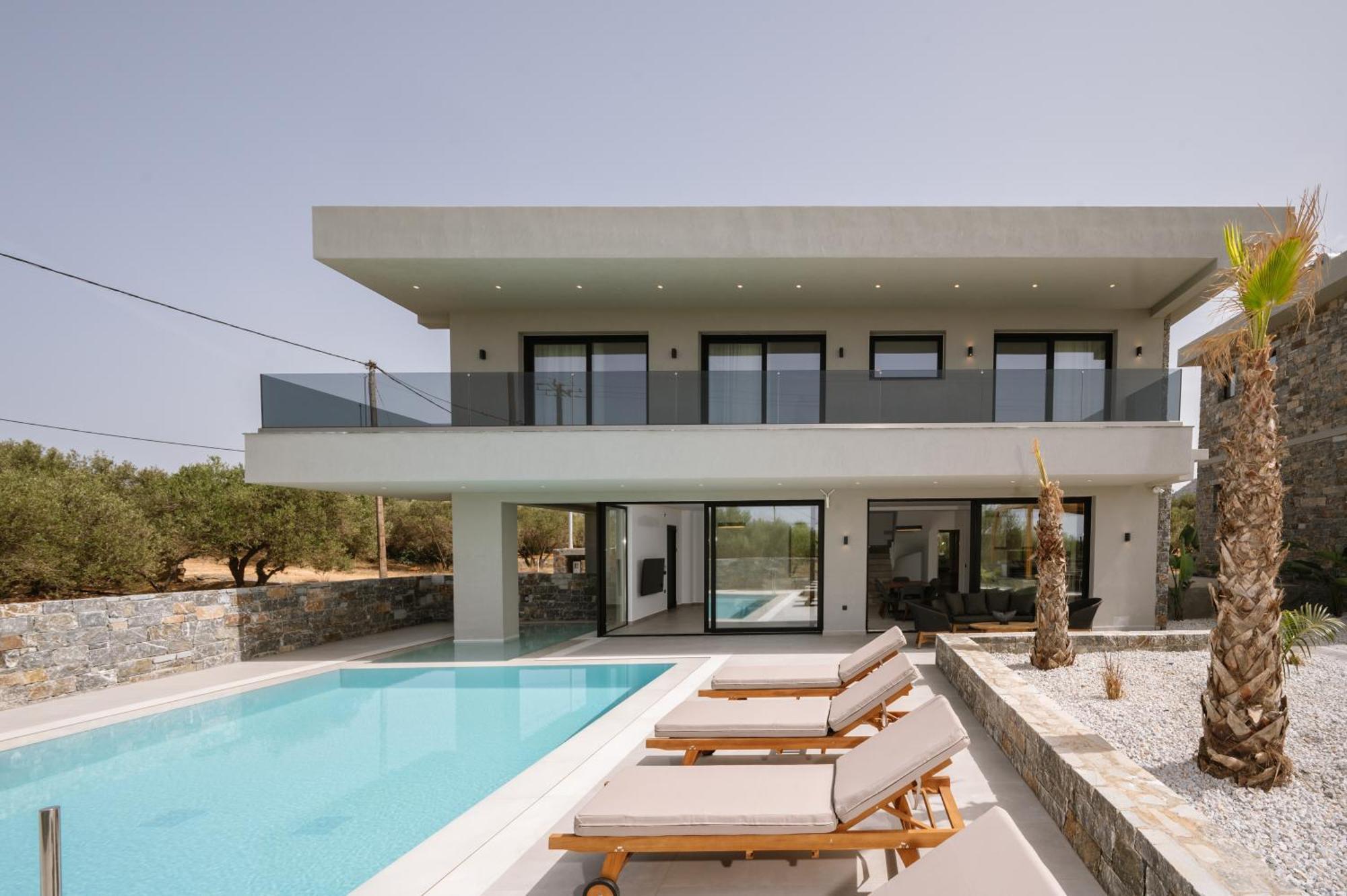 Villa Evi & Eugenia With Heated Pools By Temma *