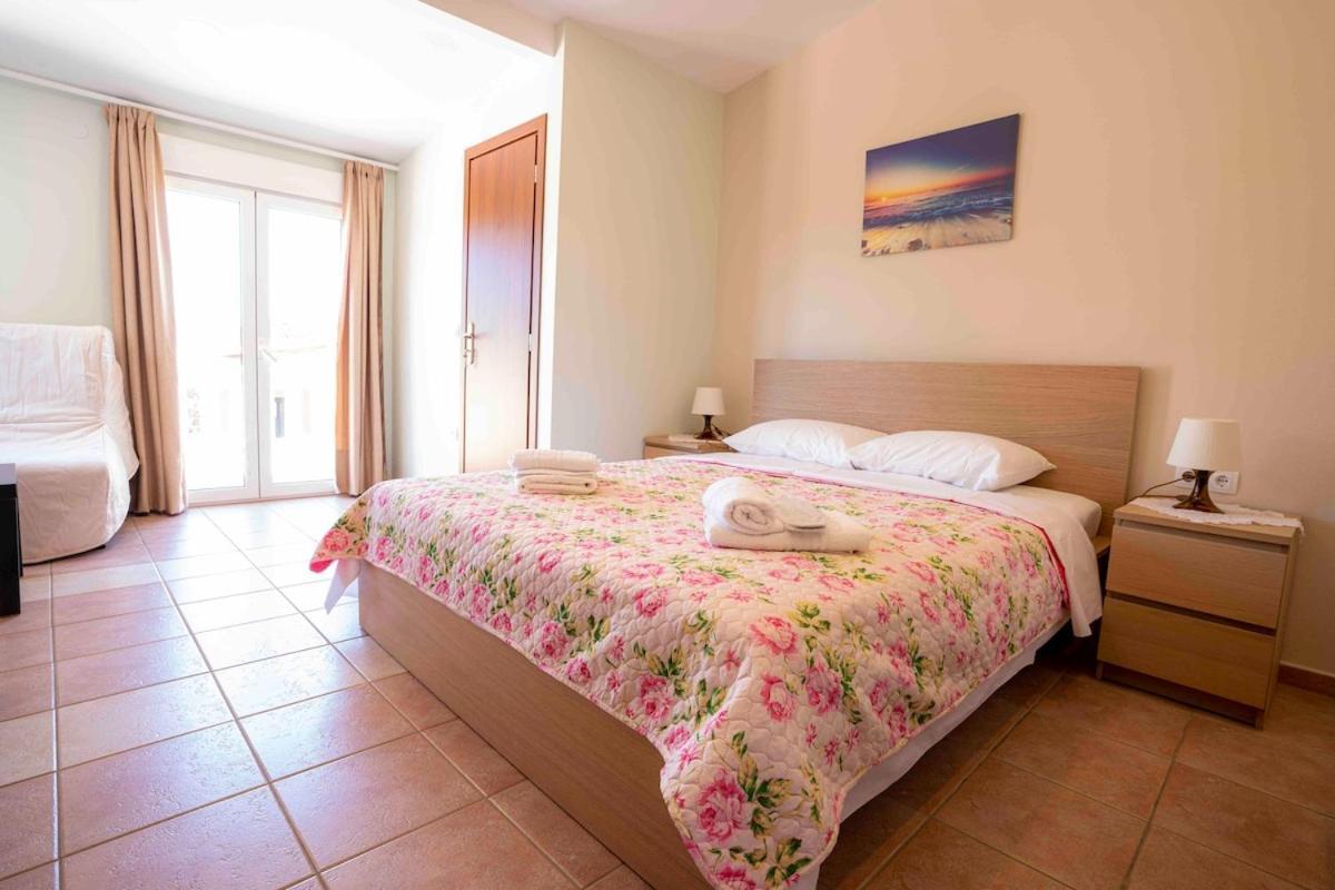 Villa Marianna Lygides *