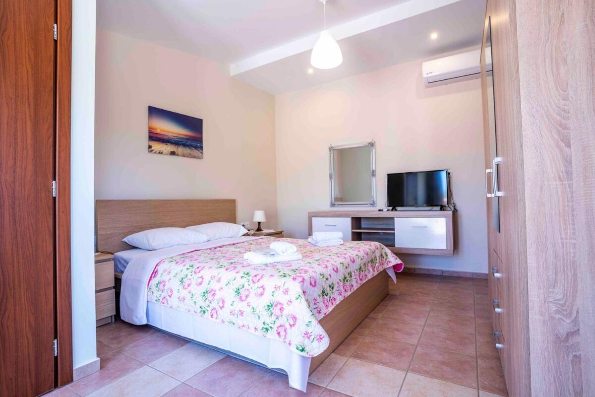 Villa Marianna Lygides Agia (Chania, Crete)