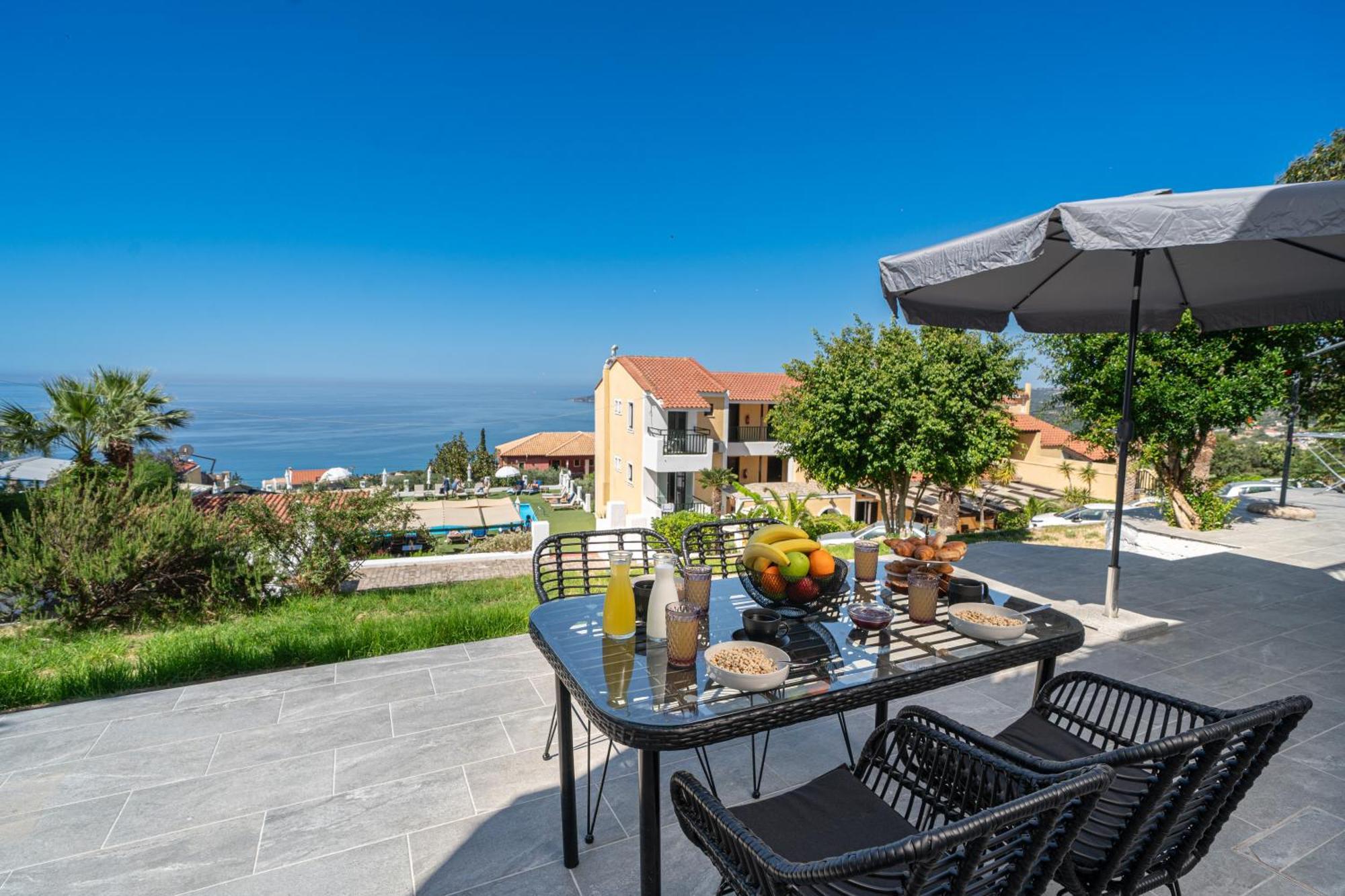Pnoe Luxury Apartment Lourdata (Kefalonia)