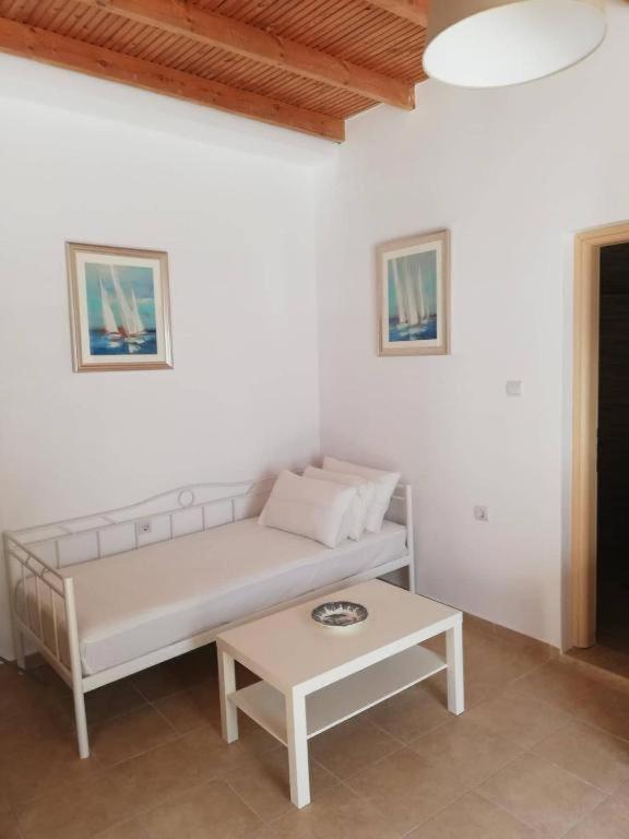 Bed & Breakfast Sifis Loutro
