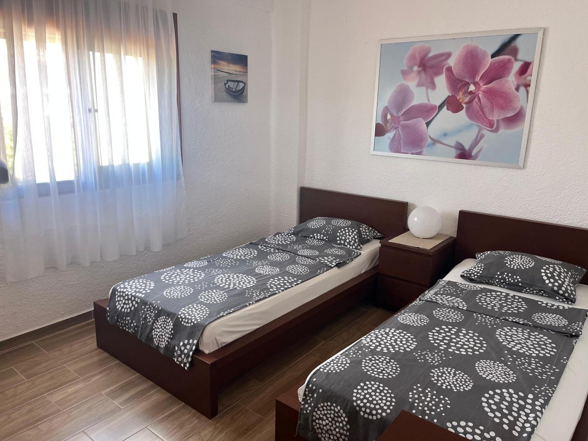 Elina Apartment