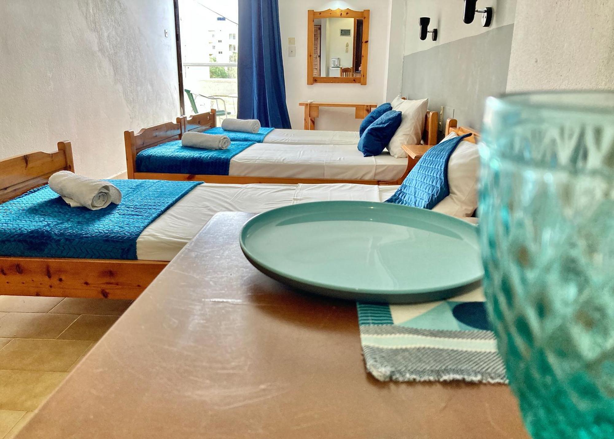 Eleana Apartments *