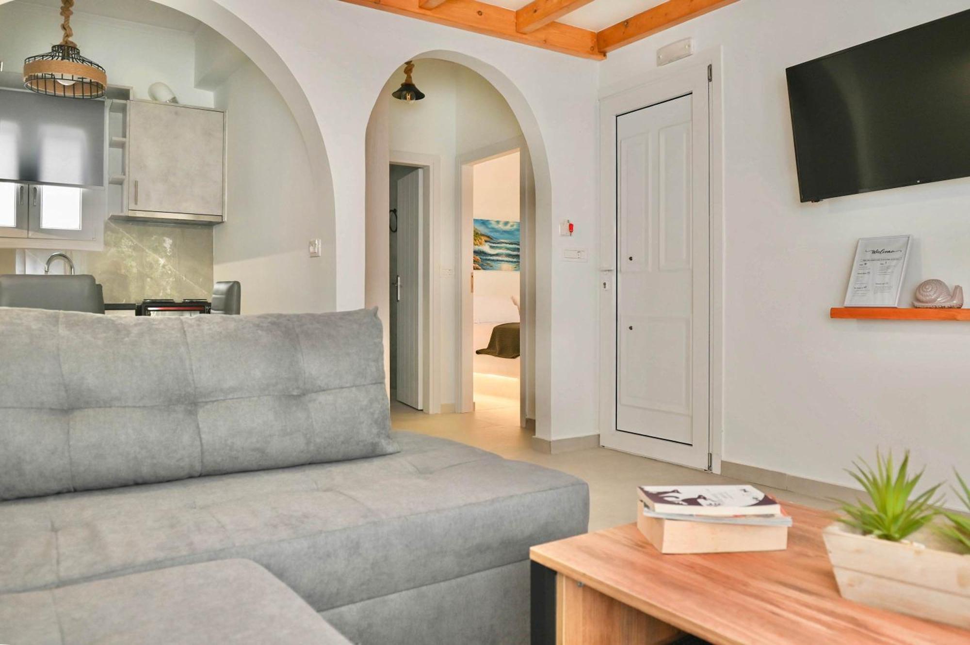 Serenite Santorini Getaway Offering 2 Bedrooms And Stunning Sea Views Kamari (Santorini)
