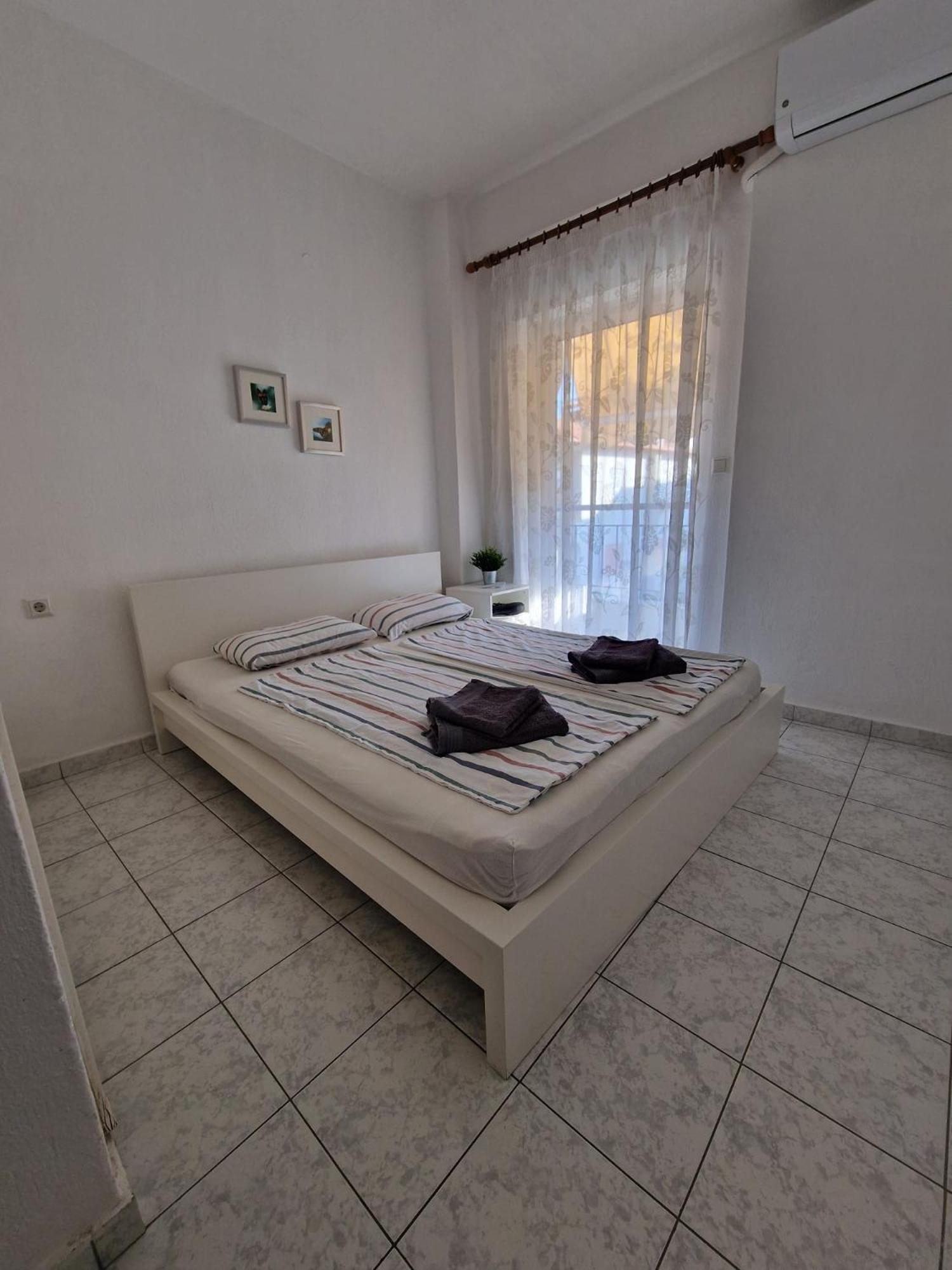 Cozy Sun Apartment