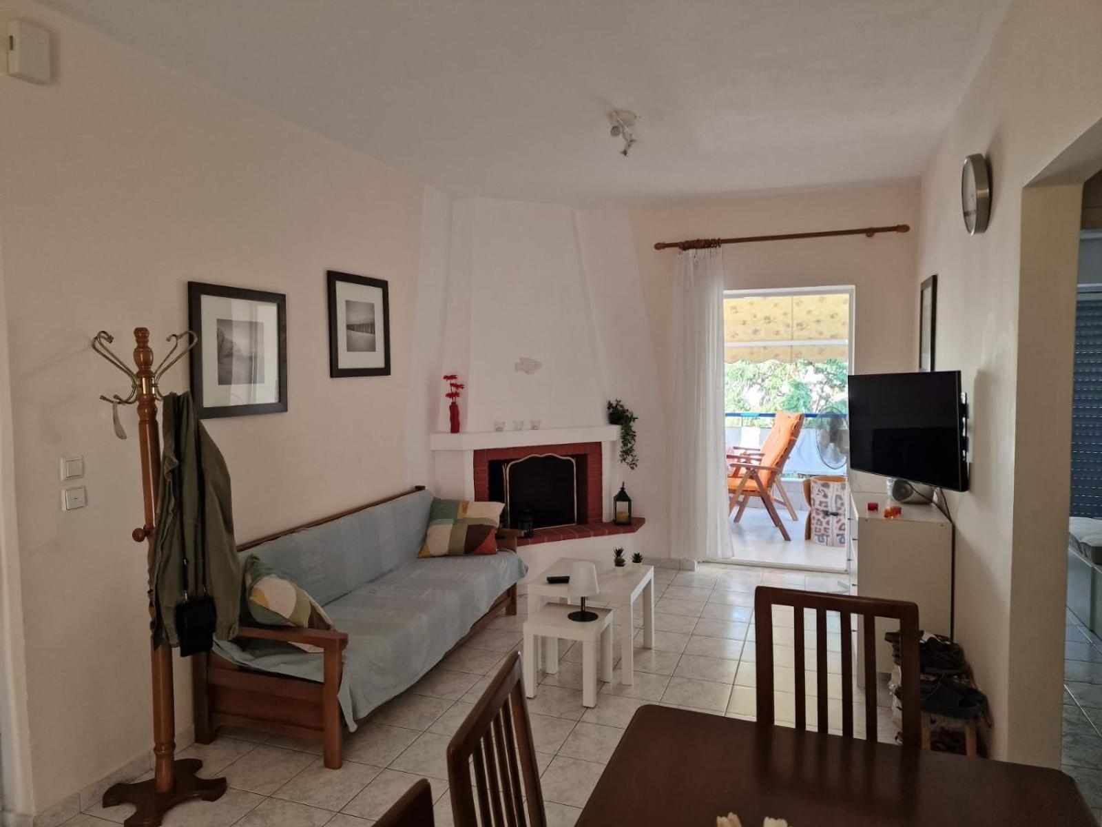 Cozy Sun Apartment Polychrono