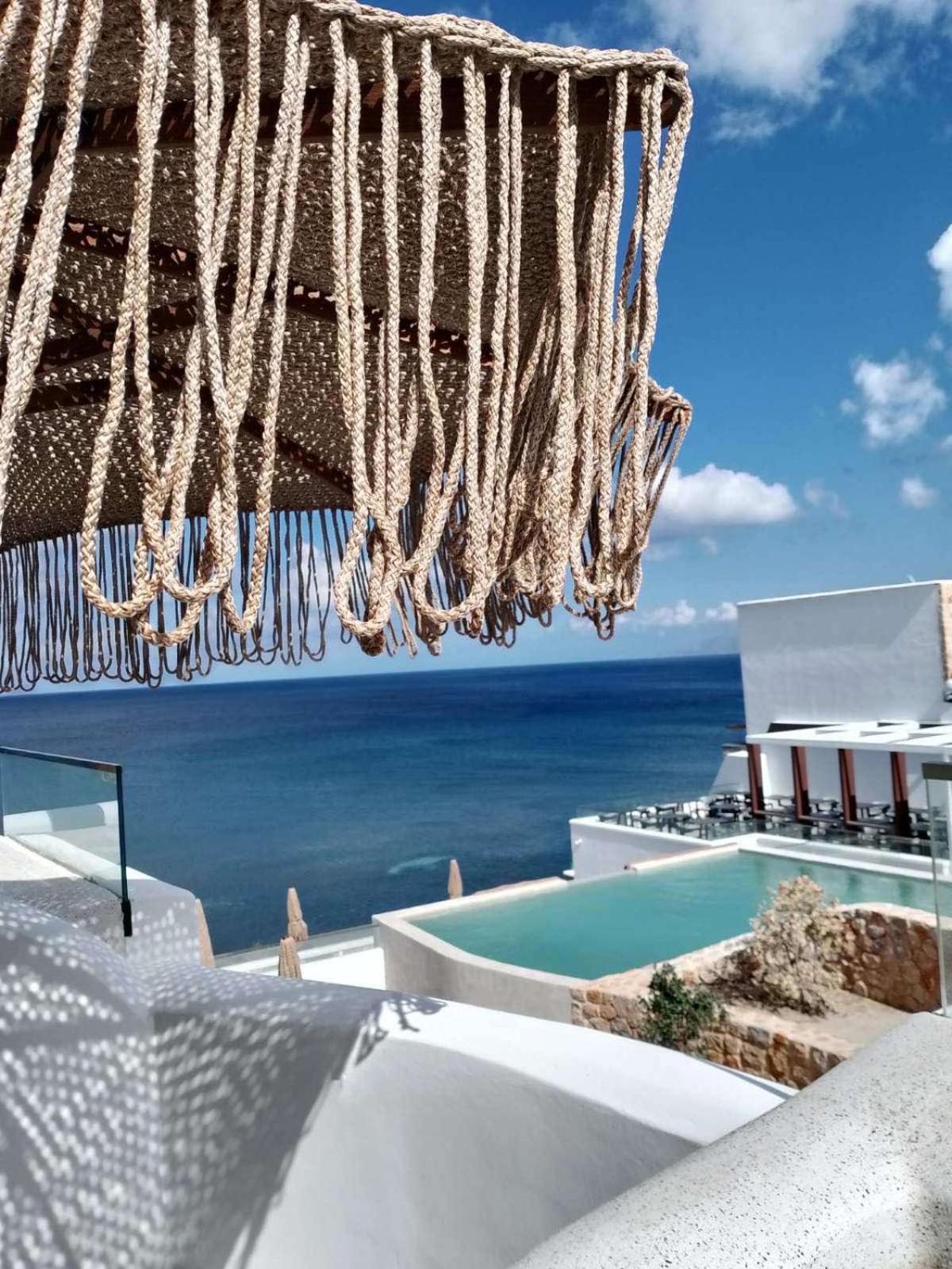 Hotel Aelia Thalassa Monolithos (Santorini)