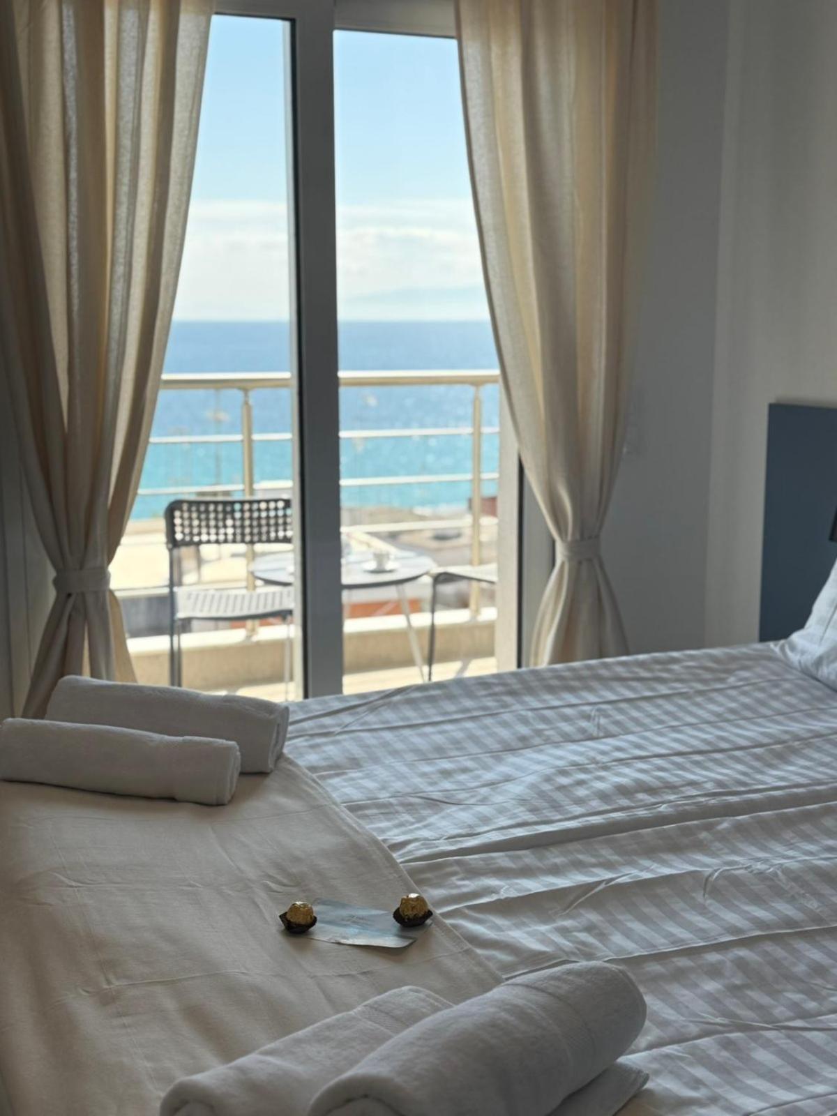 Apartment Maria Lux By Bookvillaeu *