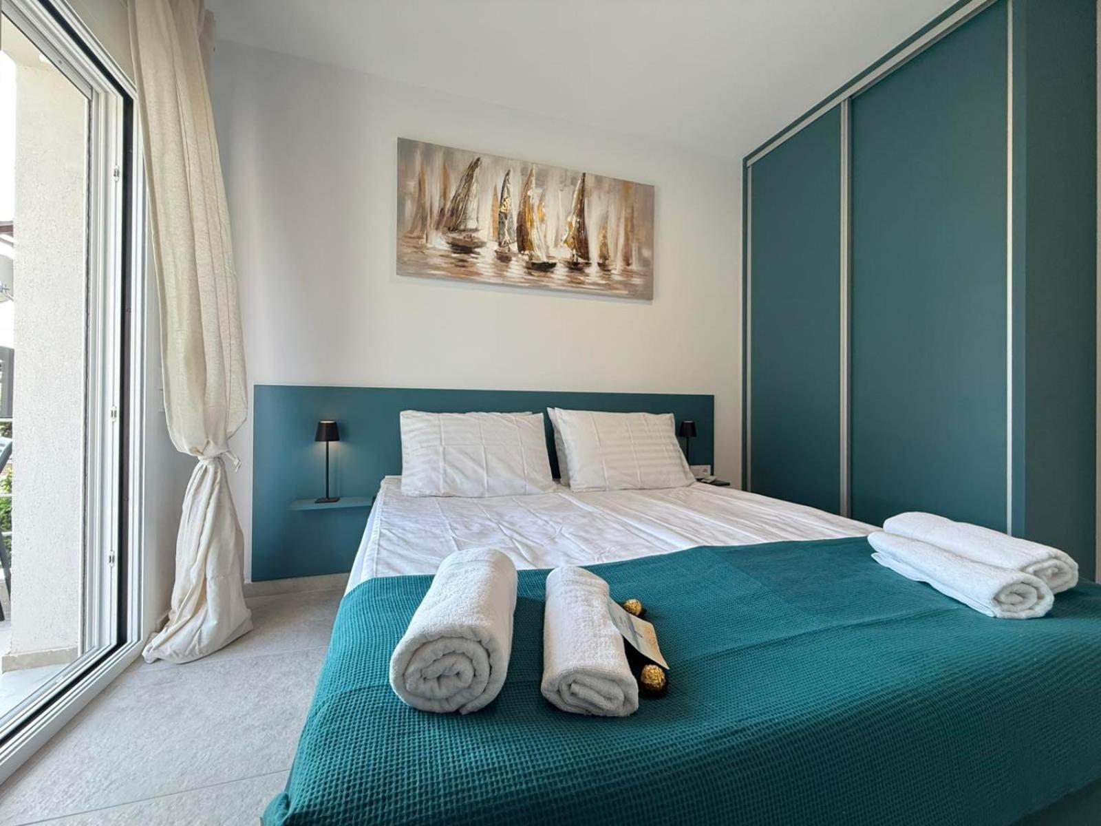 Apartment Maria Lux By Bookvillaeu *