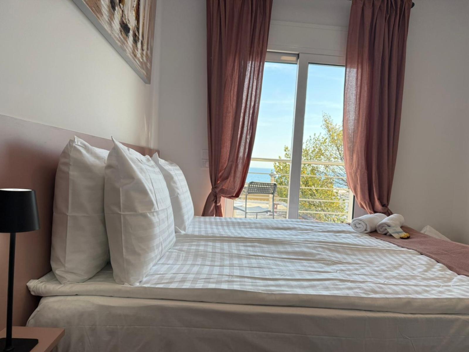 Maria Lux By Bookvillaeu Apartment *