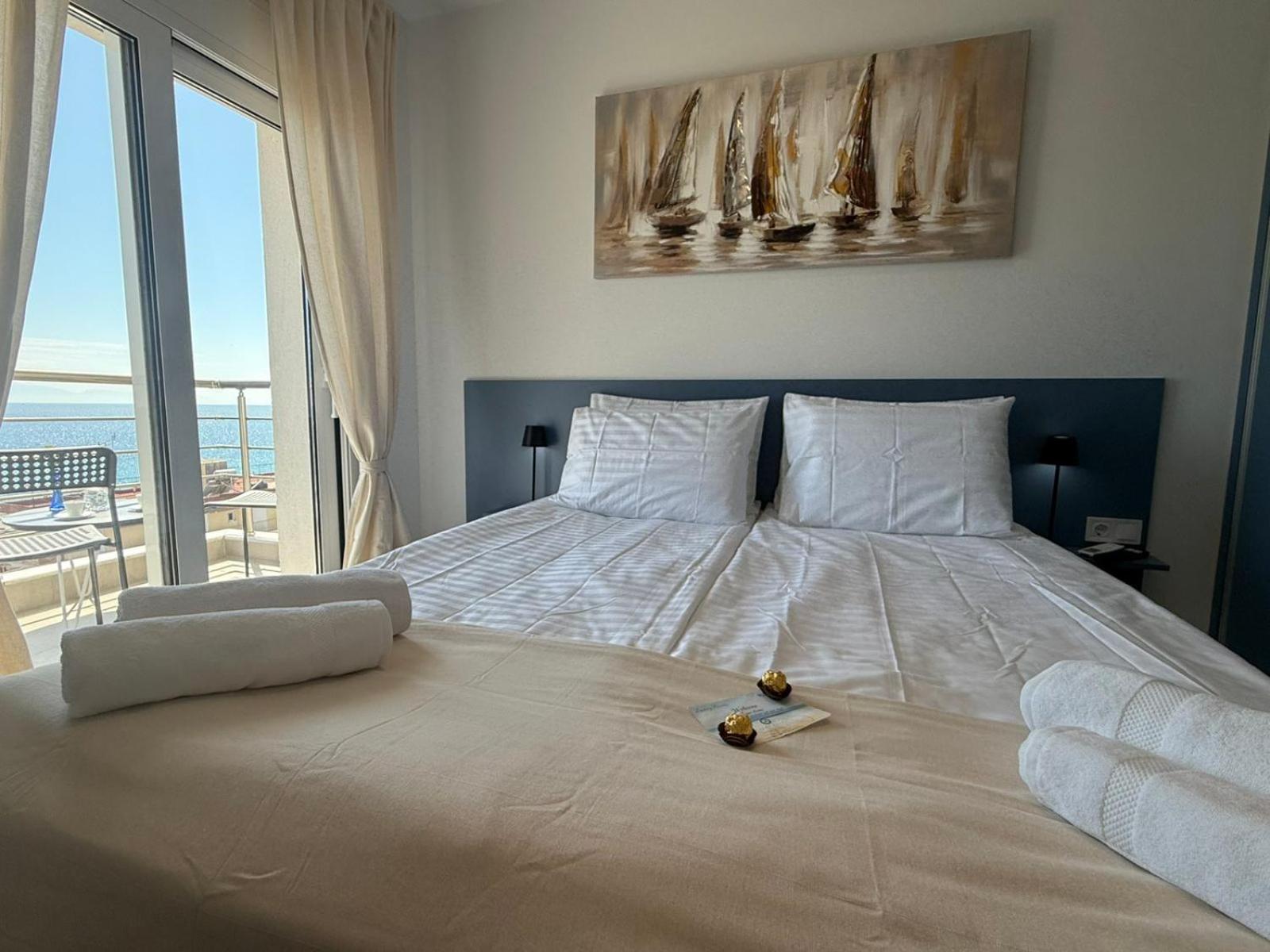 Apartment Maria Lux By Bookvillaeu Nea Kallikrateia