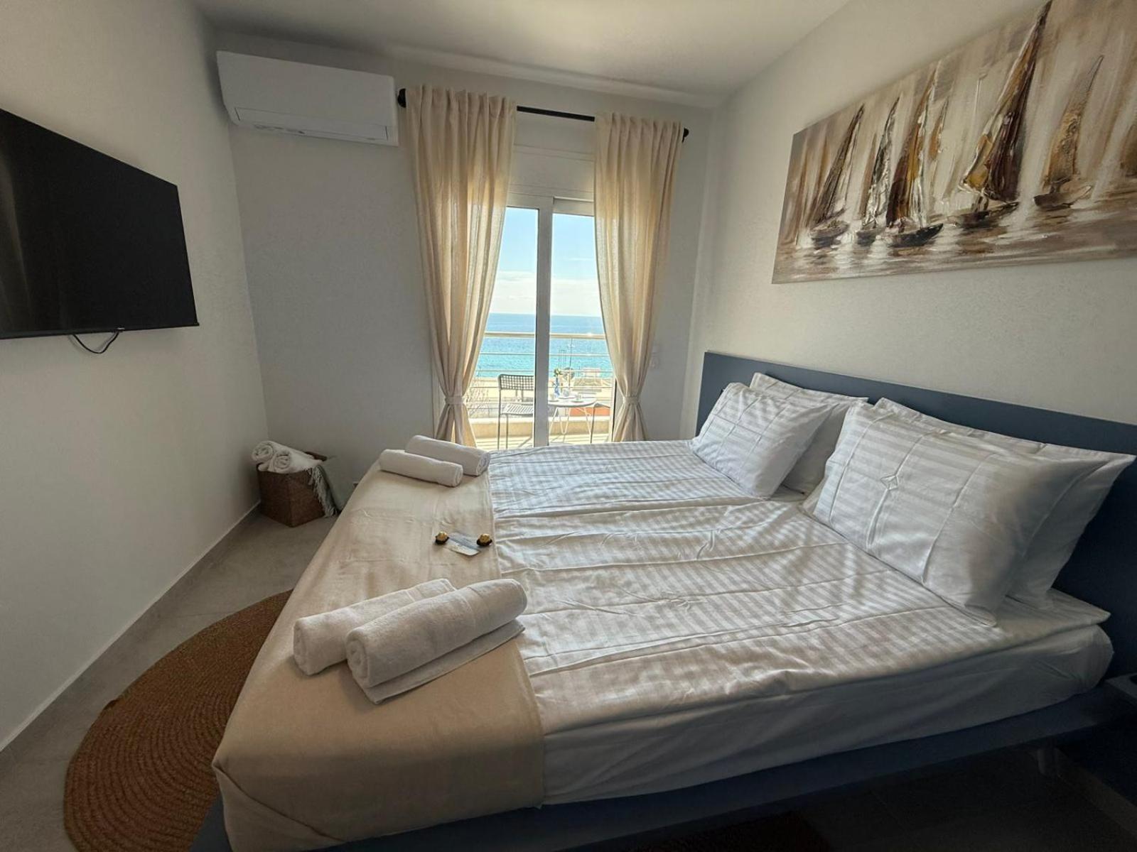 Apartment Maria Lux By Bookvillaeu *