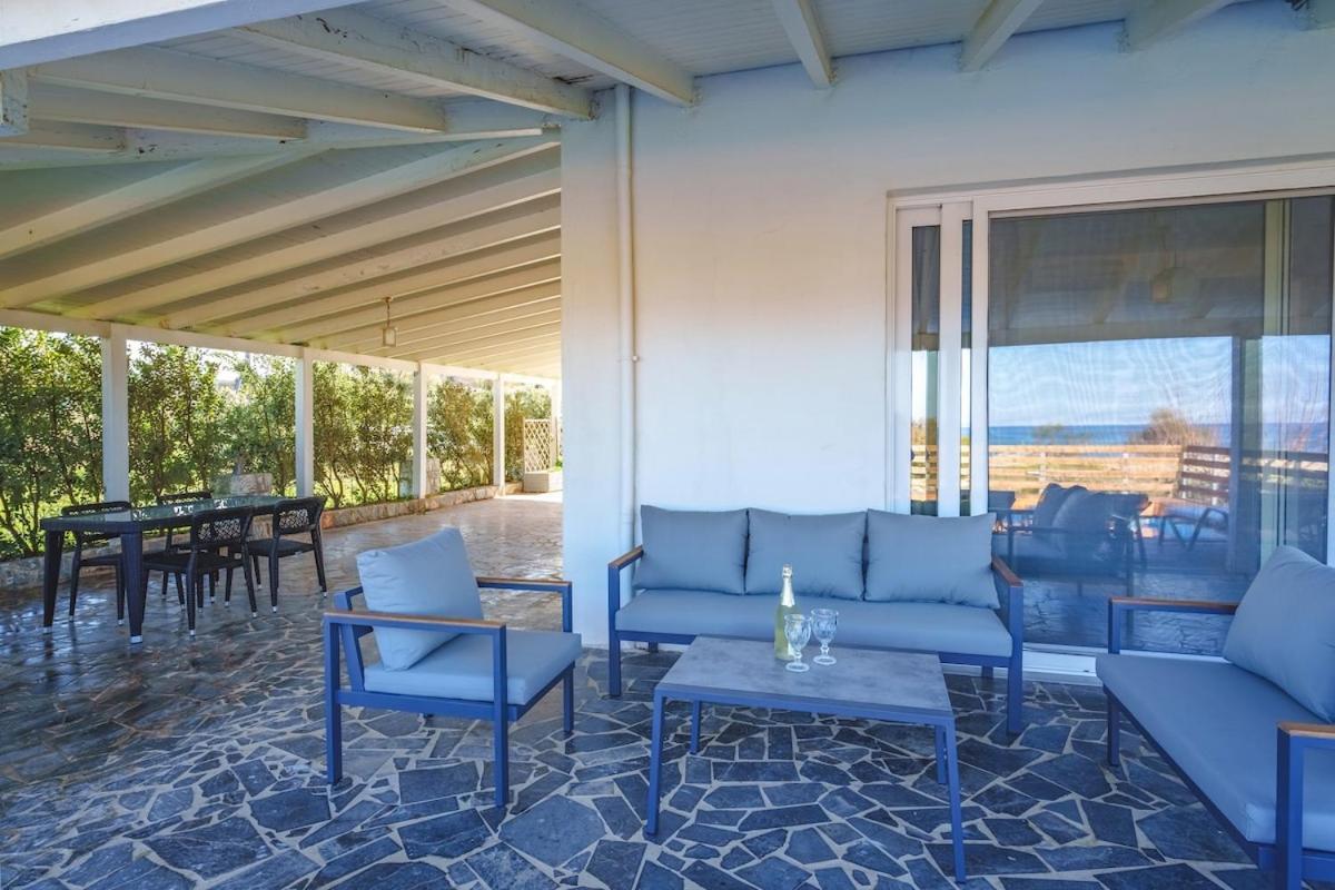 Beachfront Lux Dhramia
