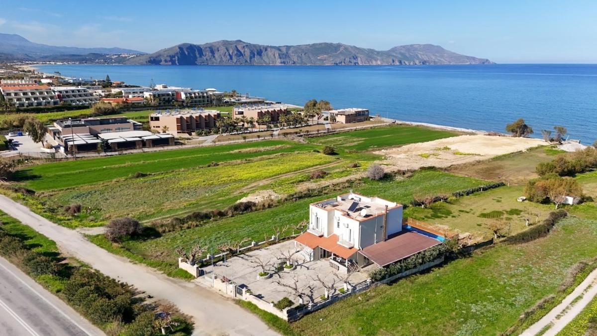 Beachfront Lux * Dhramia