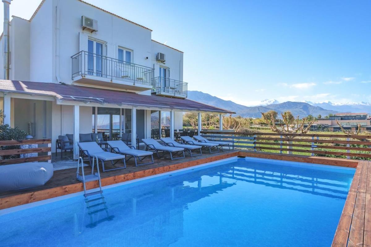 Apartment Beachfront Lux