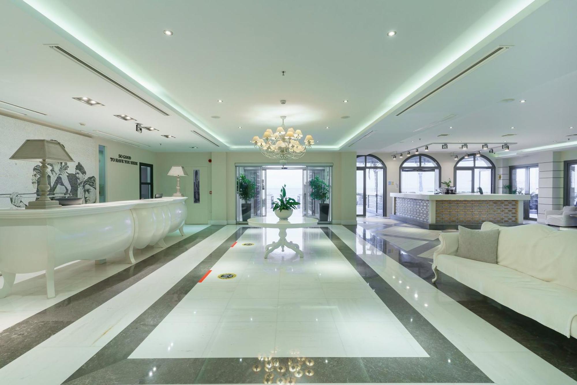 Aegean Pearl Resort 5*