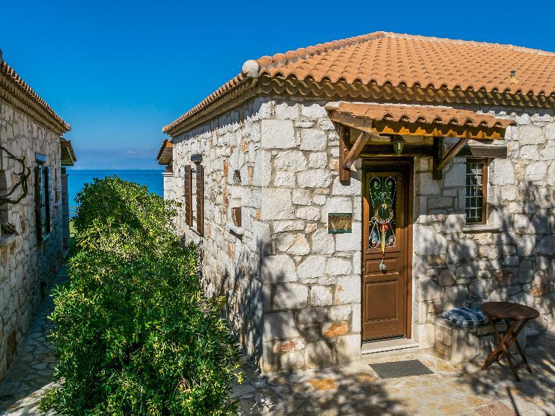 Kavos Psarou Holiday home