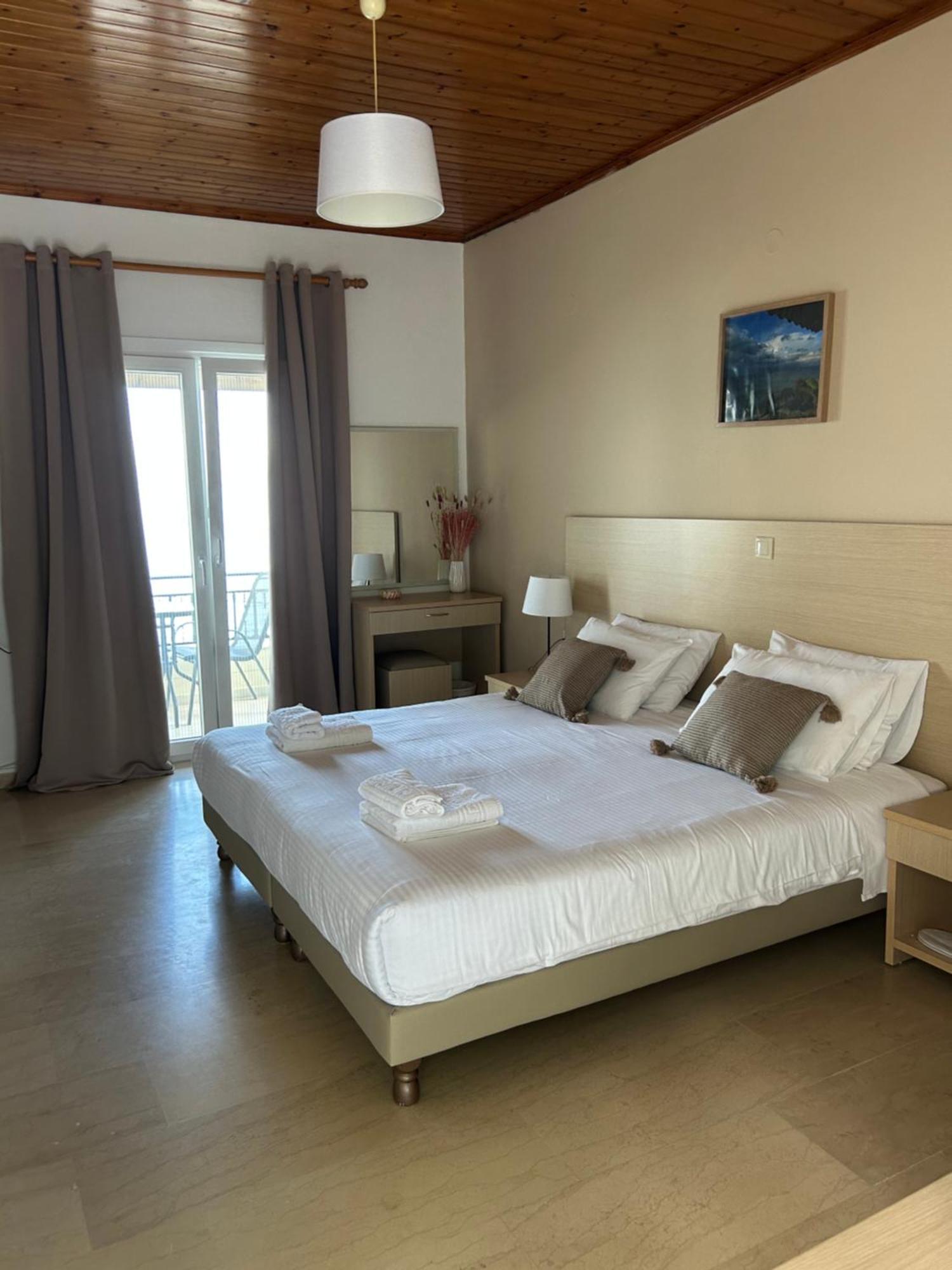 Guest house Akrogiali *