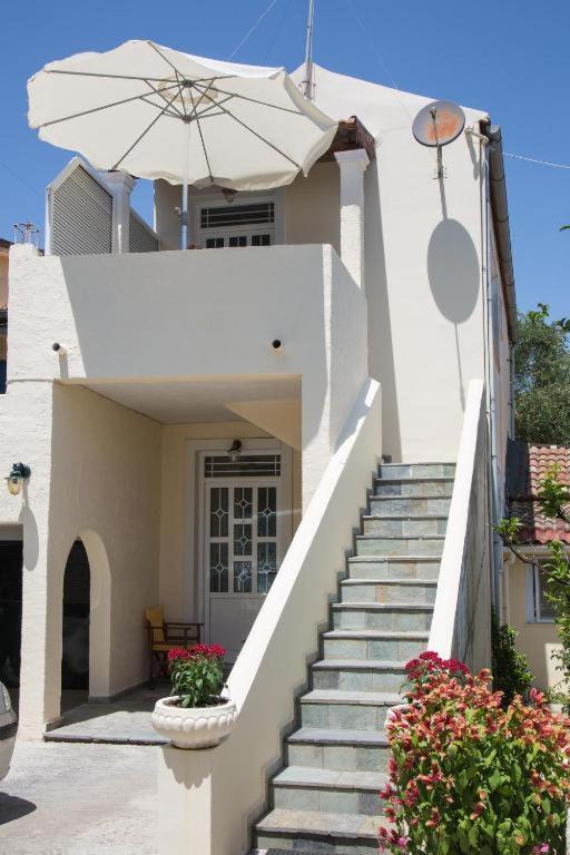 Margarita Kaizer Bridge Apartment