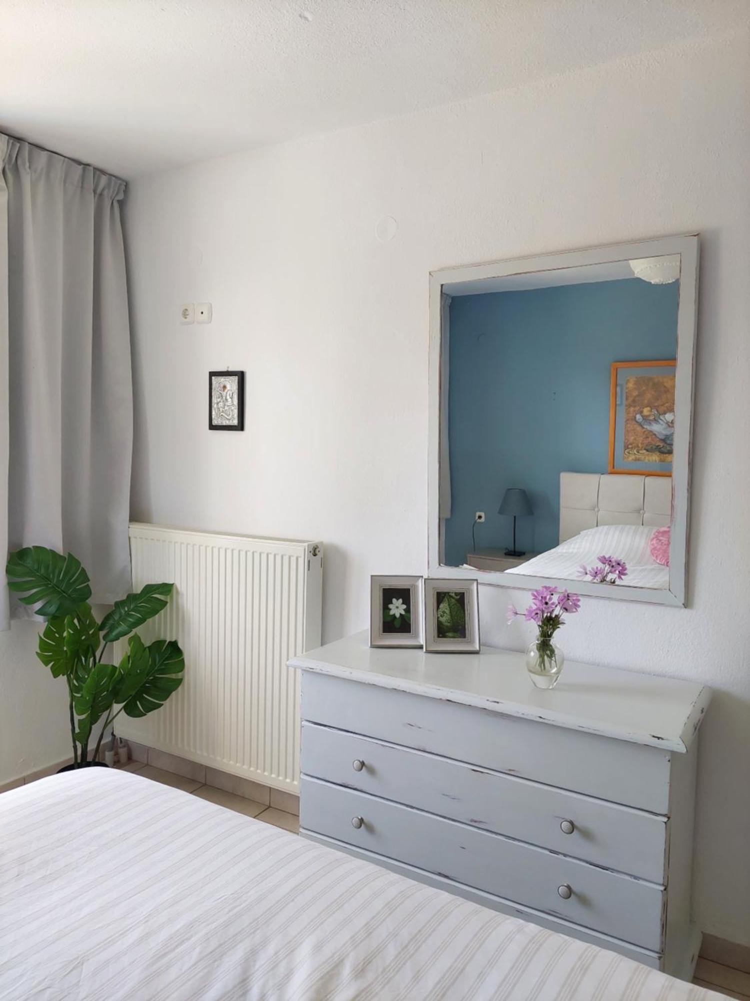 Dora's House Comfortable With A Yard And View * Pyrgadikia