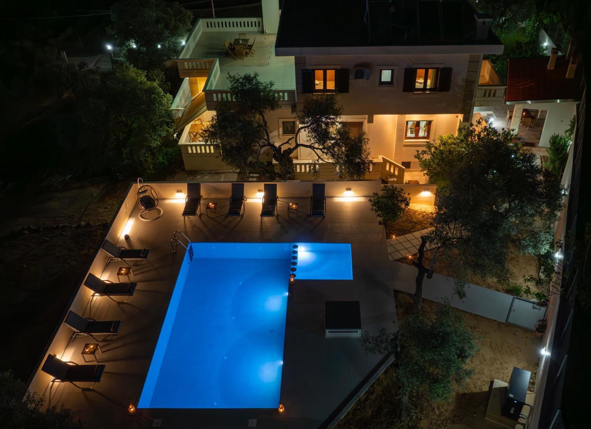 With Private Pool Near To The Sea Apartment *