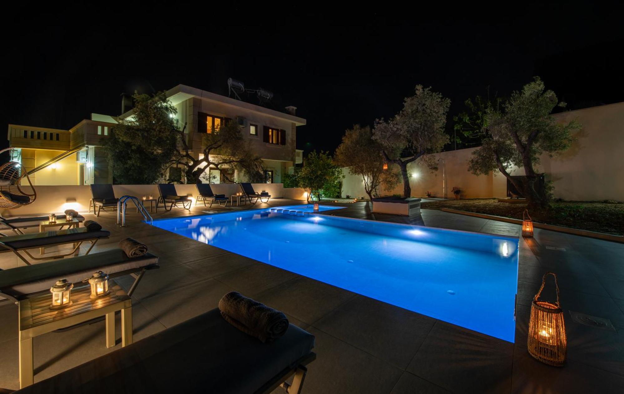 Apartment With Private Pool Near To The Sea Daratsos
