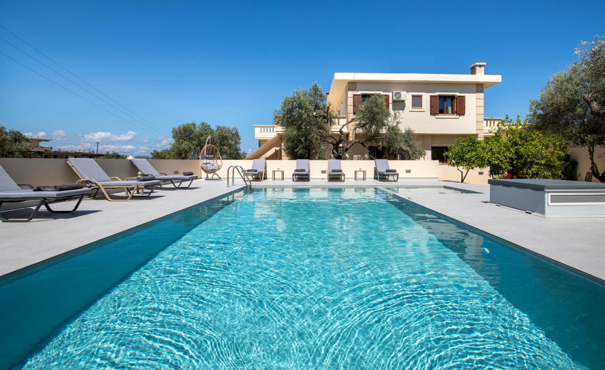 With Private Pool Near To The Sea Apartment *
