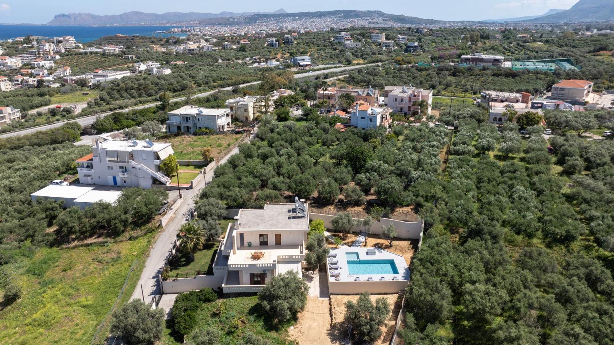 Apartment With Private Pool Near To The Sea *
