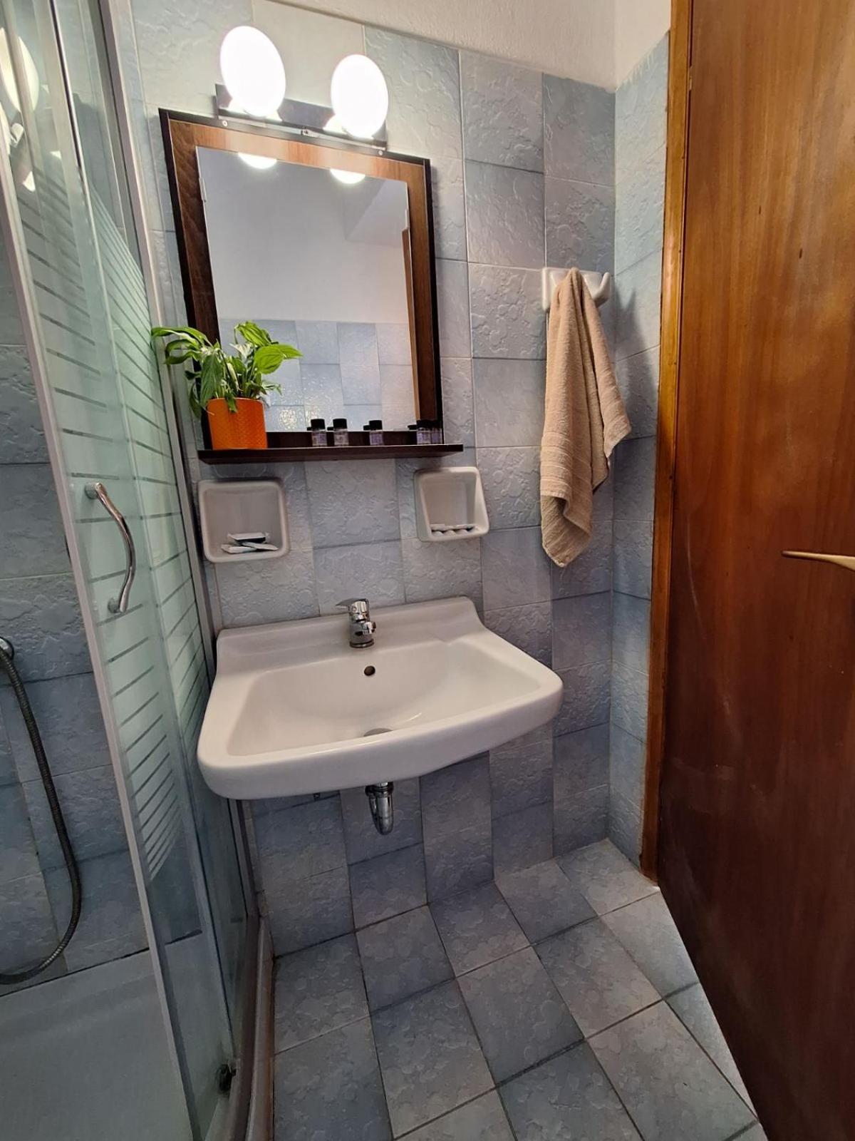 Guest house Oasis Complex Kardhakata
